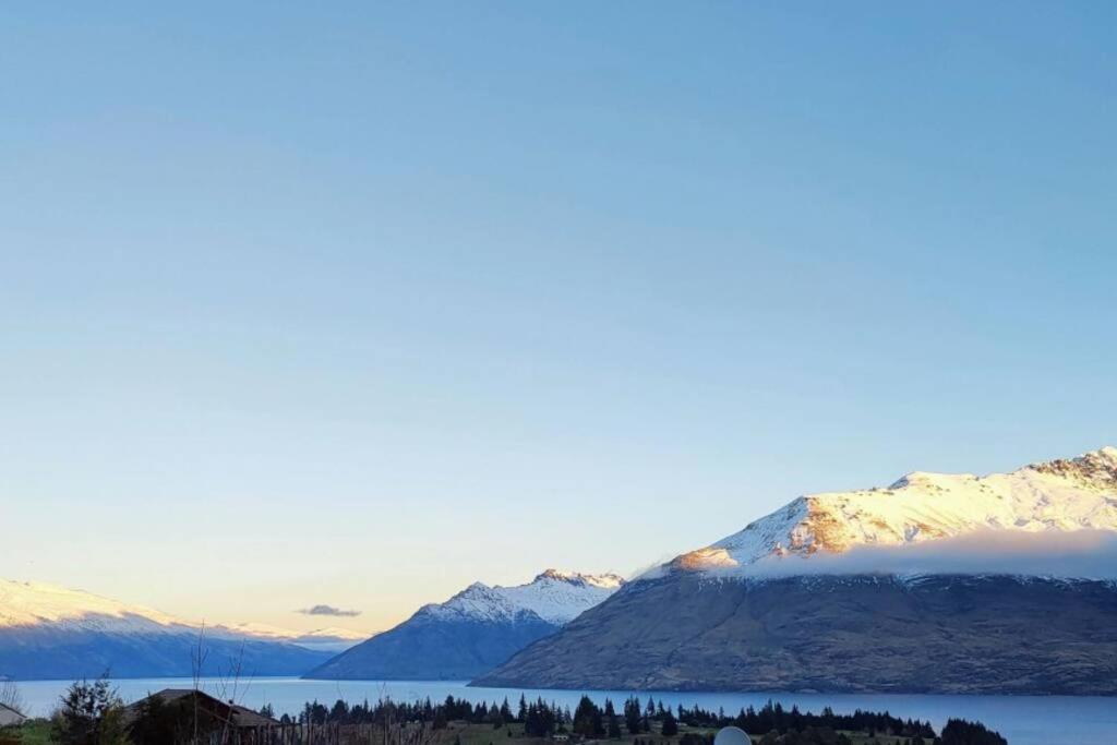 Awesome Studio - Amazing Mountain & Lake Views Queenstown Eksteriør bilde